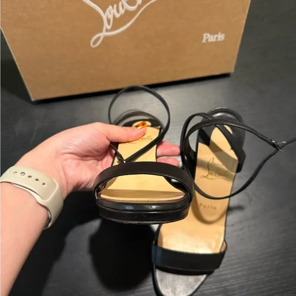 Christian Louboutin 100M Loubi Queen Sandal Nappa Leather - Picture 8 of 16